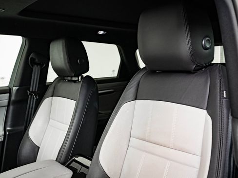 Used 2023 Land Rover Range Rover Evoque R-Dynamic S image 23