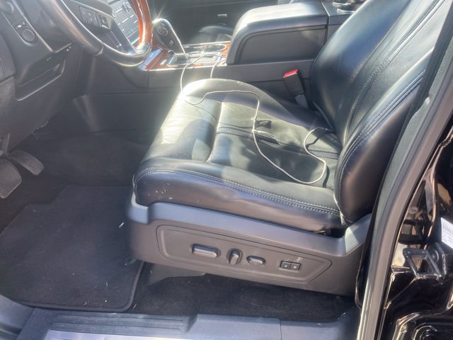 Used 2017 Lincoln Navigator L Select RWD image 7
