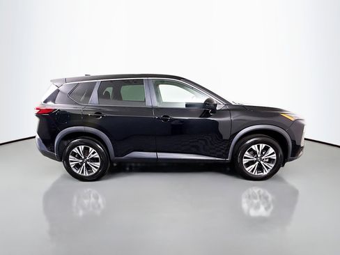 Used 2022 Nissan Rogue SV AWD/4WD image 11