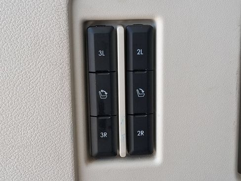 Used 2023 Lincoln Navigator L Black Label AWD/4WD image 6