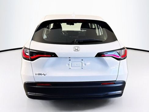 Used 2023 Honda HR-V LX image 6