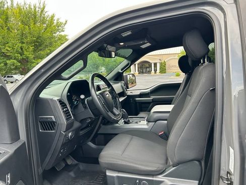 Used 2018 Ford F150 XLT w/ Equipment Group 302A Luxury AWD/4WD image 41