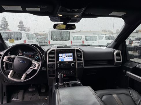 Used 2018 Ford F150 Platinum w/ Equipment Group 701A Luxury image 11