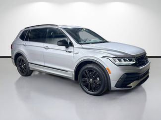 Used 2022 Volkswagen Tiguan SE R-Line video 1