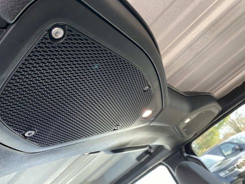 Certified 2025 Jeep Wrangler Sport S image 10