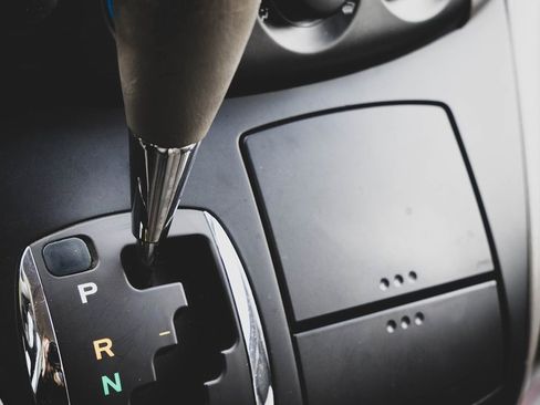 Used 2006 Toyota Sienna CE image 8