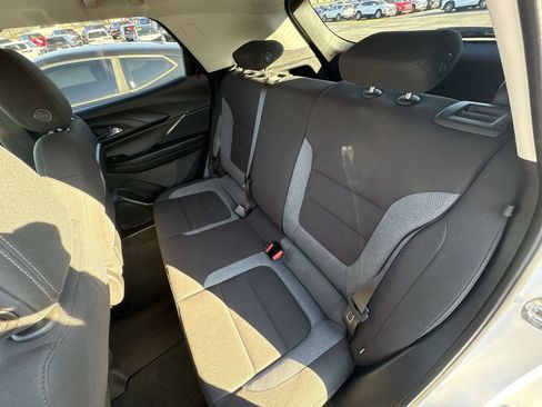 Used 2022 Chevrolet TrailBlazer LT w/ Driver Confidence Package image 22