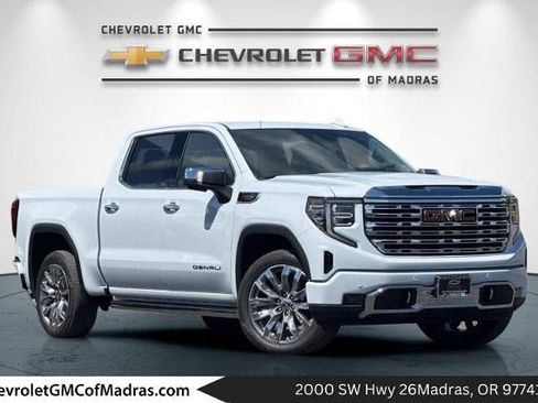 New 2026 GMC Sierra 1500 Denali w/ Denali Reserve Package AWD/4WD image 1
