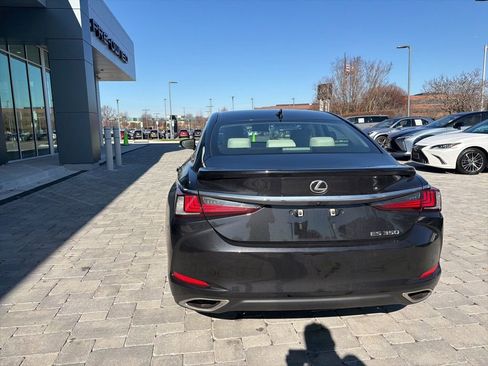 Certified 2025 Lexus ES 350 w/ Premium Package image 42