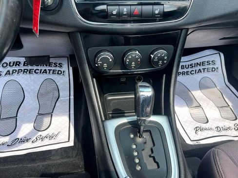 Used 2013 Chrysler 200 Touring image 16