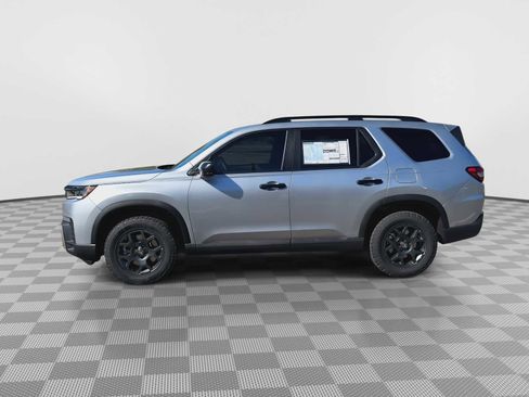 New 2026 Honda Pilot TrailSport image 5