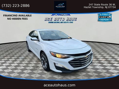Used 2021 Chevrolet Malibu LT image 1
