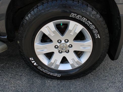 Used 2012 Nissan Pathfinder Silver AWD/4WD image 16