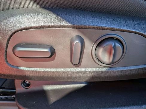 Used 2020 Chevrolet Blazer LT image 13