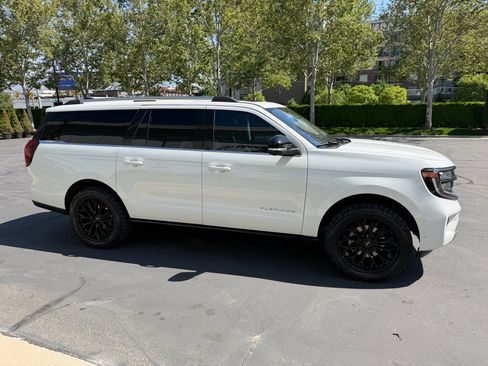 Used 2025 Ford Expedition Max Platinum AWD/4WD image 8