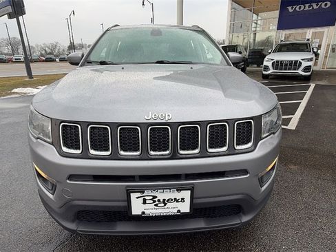 Used 2019 Jeep Compass Latitude w/ Cold Weather Group image 29