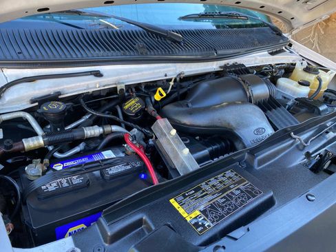 Used 2013 Ford E-250 and Econoline 250 w/ PWR Group image 12