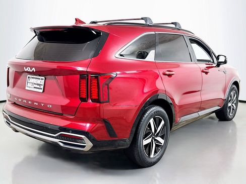 Used 2022 Kia Sorento S FWD image 4
