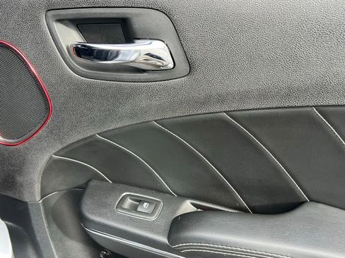 Used 2014 Dodge Charger R/T image 21