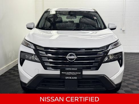 Certified 2025 Nissan Rogue SV AWD/4WD image 9