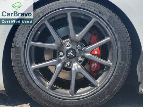 Used 2020 Tesla Model 3 Standard Range Plus RWD image 7