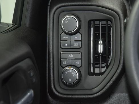 New 2026 Chevrolet Silverado 1500 Custom w/ Rally Edition image 37