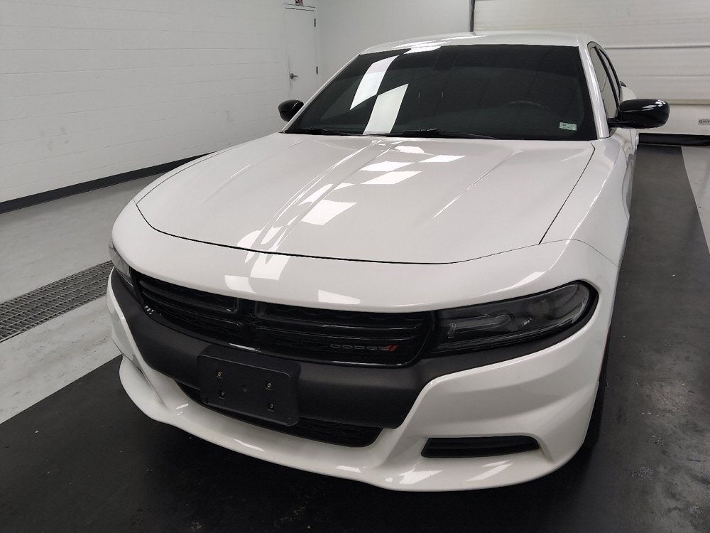 Used 2021 Dodge Charger SXT w/ Blacktop Package RWD image 15