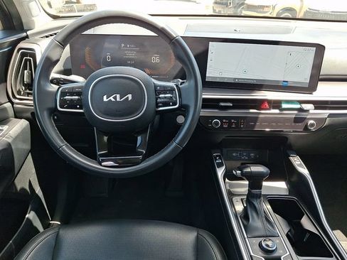 Certified 2024 Kia Sorento S w/ Panoramic Sunroof Package AWD/4WD image 12