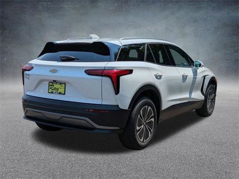 New 2025 Chevrolet Blazer EV LT image 4