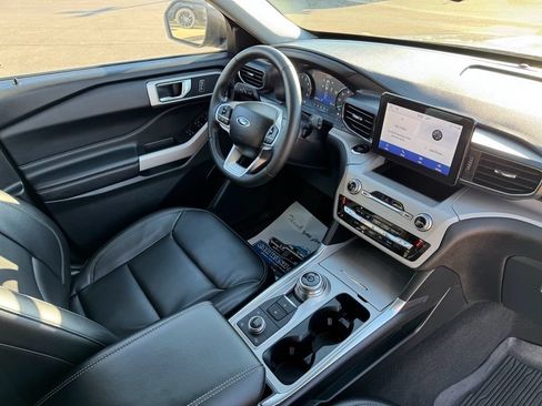 Certified 2024 Ford Explorer XLT w/ Equipment Group 202A AWD/4WD image 13