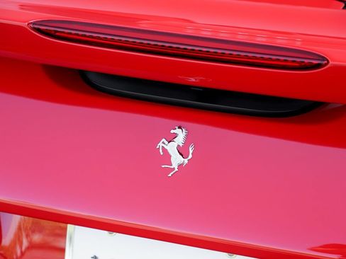 Certified 2022 Ferrari F8 Tributo RWD image 41