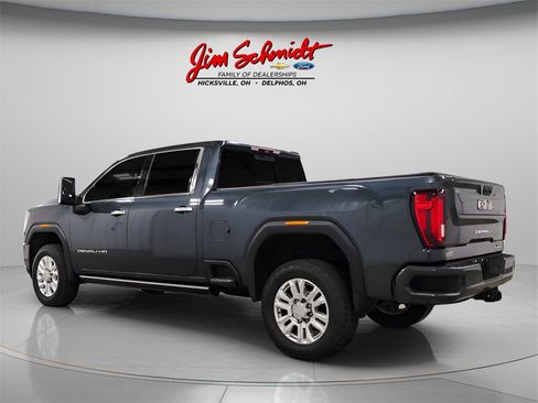 Used 2022 GMC Sierra 3500 Denali w/ Denali Ultimate Package image 4