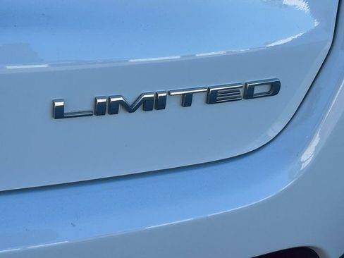 Used 2024 Jeep Compass Limited image 20