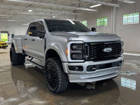 Used 2024 Ford F450 Platinum w/ Camper Package AWD/4WD image 10