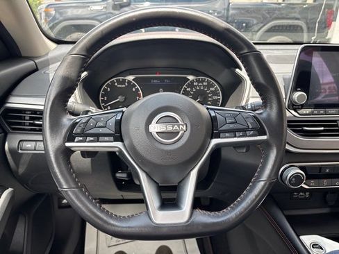 Used 2024 Nissan Altima 2.5 SR FWD image 22