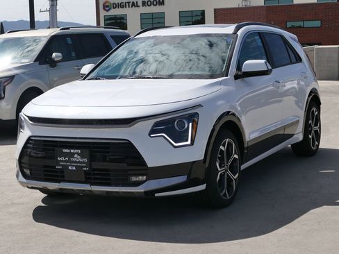 New 2025 Kia Niro EX Touring image 6
