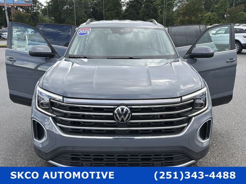 Used 2025 Volkswagen Atlas SE AWD/4WD image 27