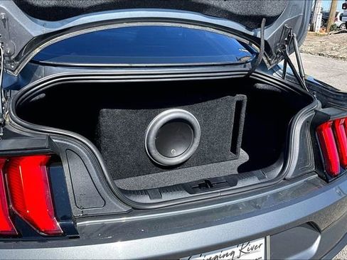 Used 2022 Ford Mustang GT RWD image 29