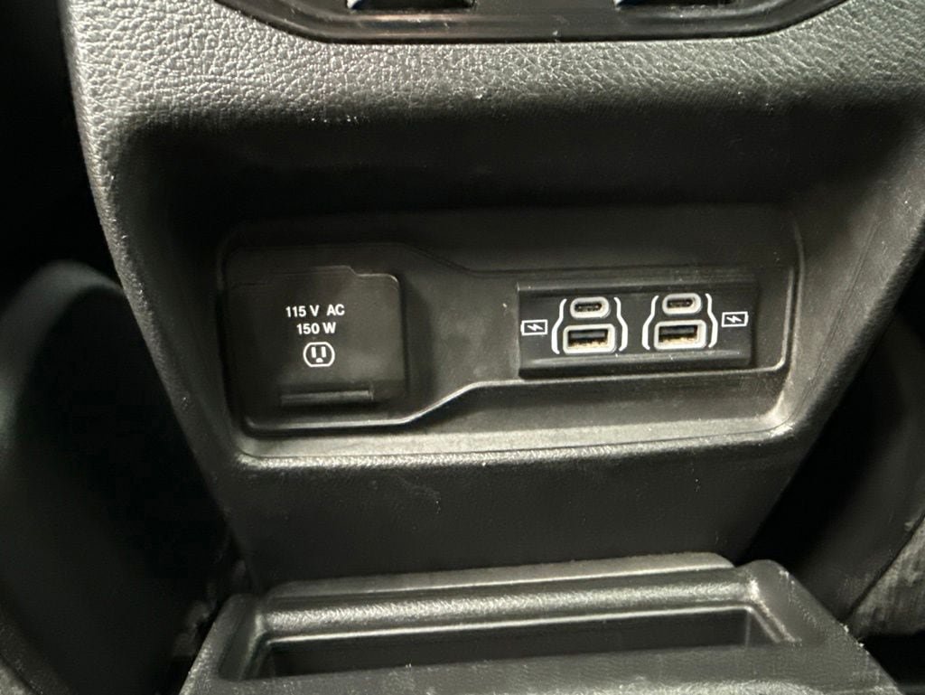 Used 2023 Jeep Grand Cherokee L Limited AWD/4WD image 24