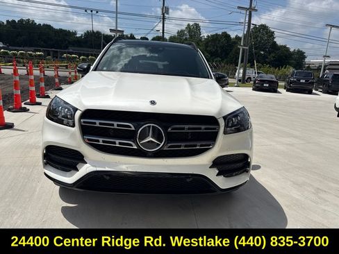 Used 2023 Mercedes-Benz GLS 450 4MATIC image 4