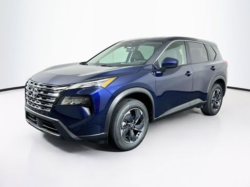 Used 2025 Nissan Rogue SV FWD image 3