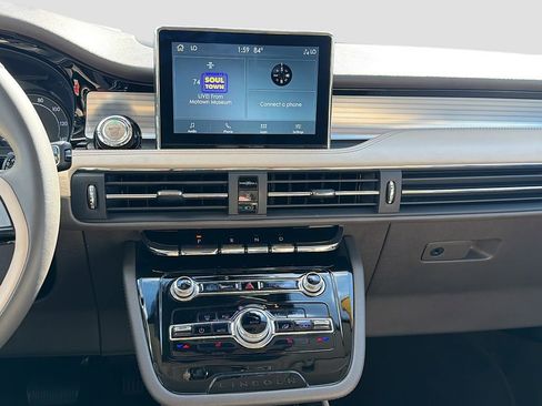 Used 2022 Lincoln Corsair Standard image 27