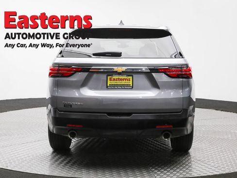 Used 2023 Chevrolet Traverse LS image 6