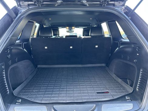 Used 2018 Jeep Grand Cherokee Limited image 14