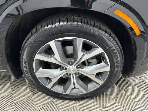 Used 2021 Hyundai Palisade Limited image 14