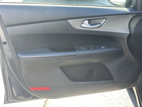 Used 2019 Kia Forte LXS image 10