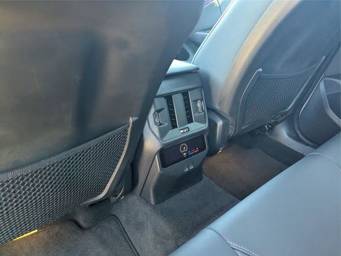 Used 2025 BMW X3 xDrive30i w/ Premium Package image 16