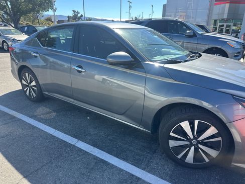 Used 2019 Nissan Altima 2.5 SL AWD/4WD image 4