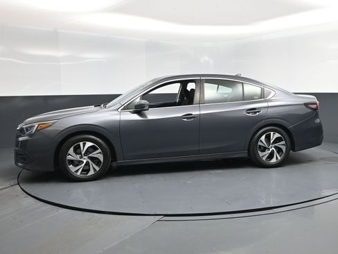 Used 2021 Subaru Legacy Premium image 3