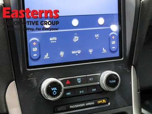 Used 2023 Ford Edge SEL image 20